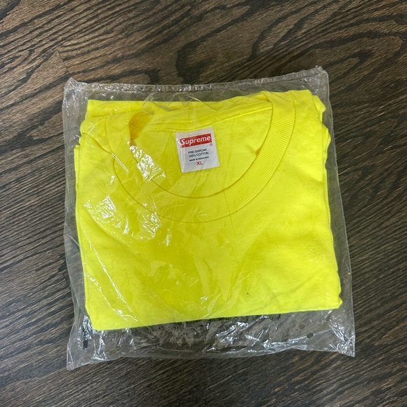 Supreme satan tee - Picture 3 of 3